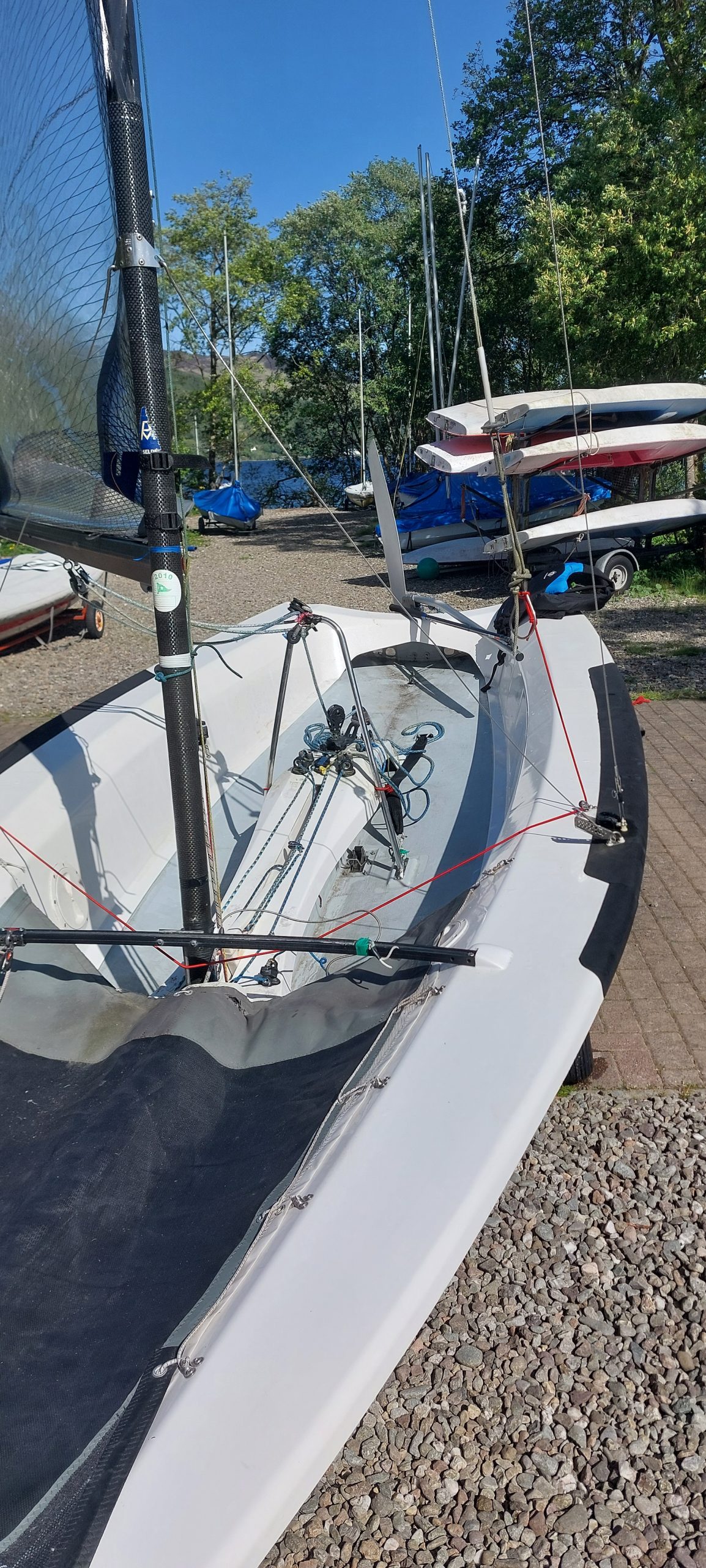 Alto 2-man Dinghy with Spinnaker and single Trapeze. Inc launch & road trailer